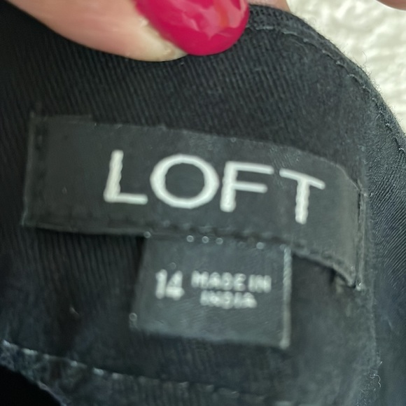 LOFT Black shorts with embroidery . NEW condition . NEW without tags . SZ 14 - Picture 4 of 5